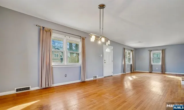 $3,400 | 183 Dow Avenue, Woodbridge, NJ 08830