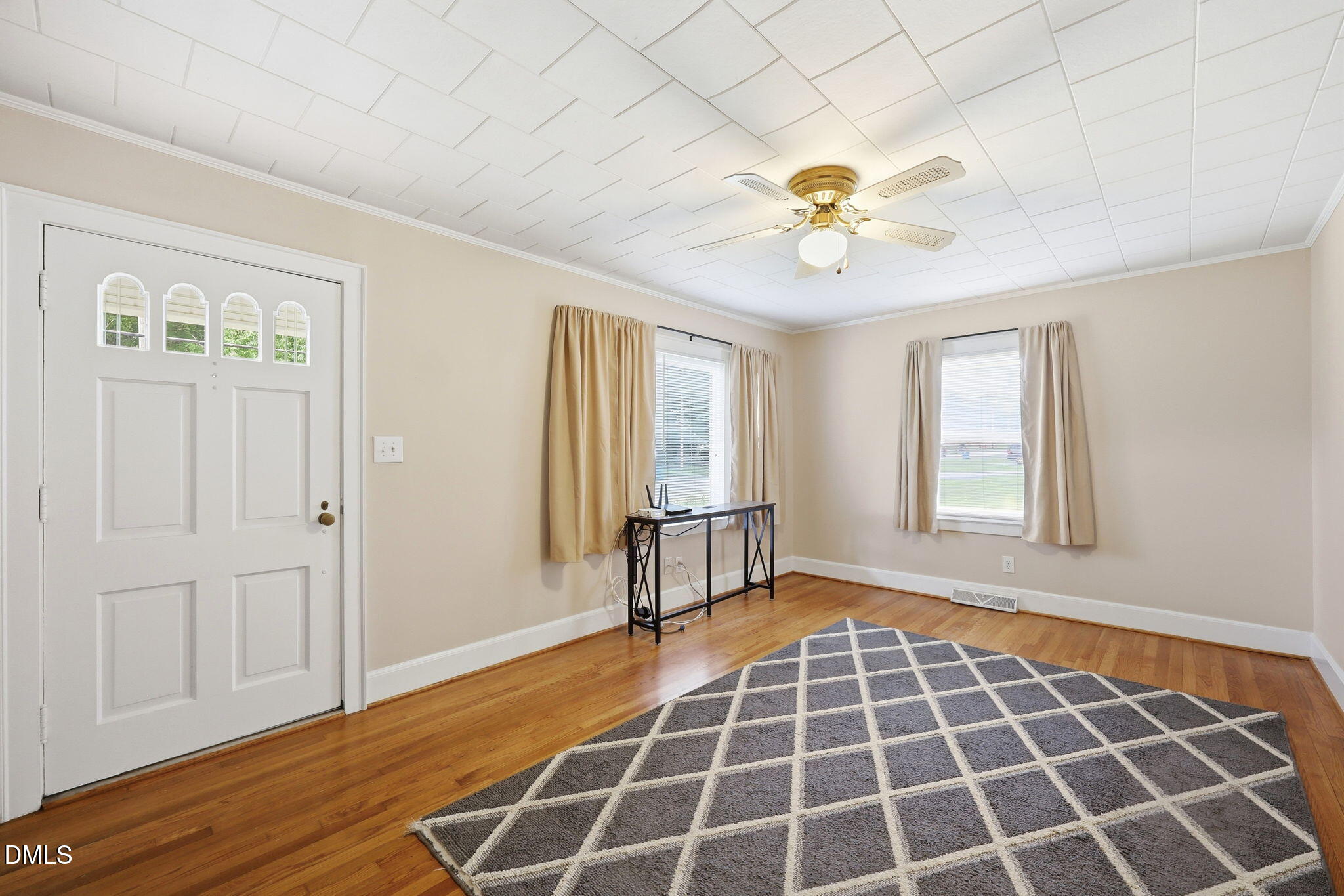 404 Glen Raven Road Burlington, NC 27217 - Photo 6 of 32 12-web-or-mls-IMG_6742