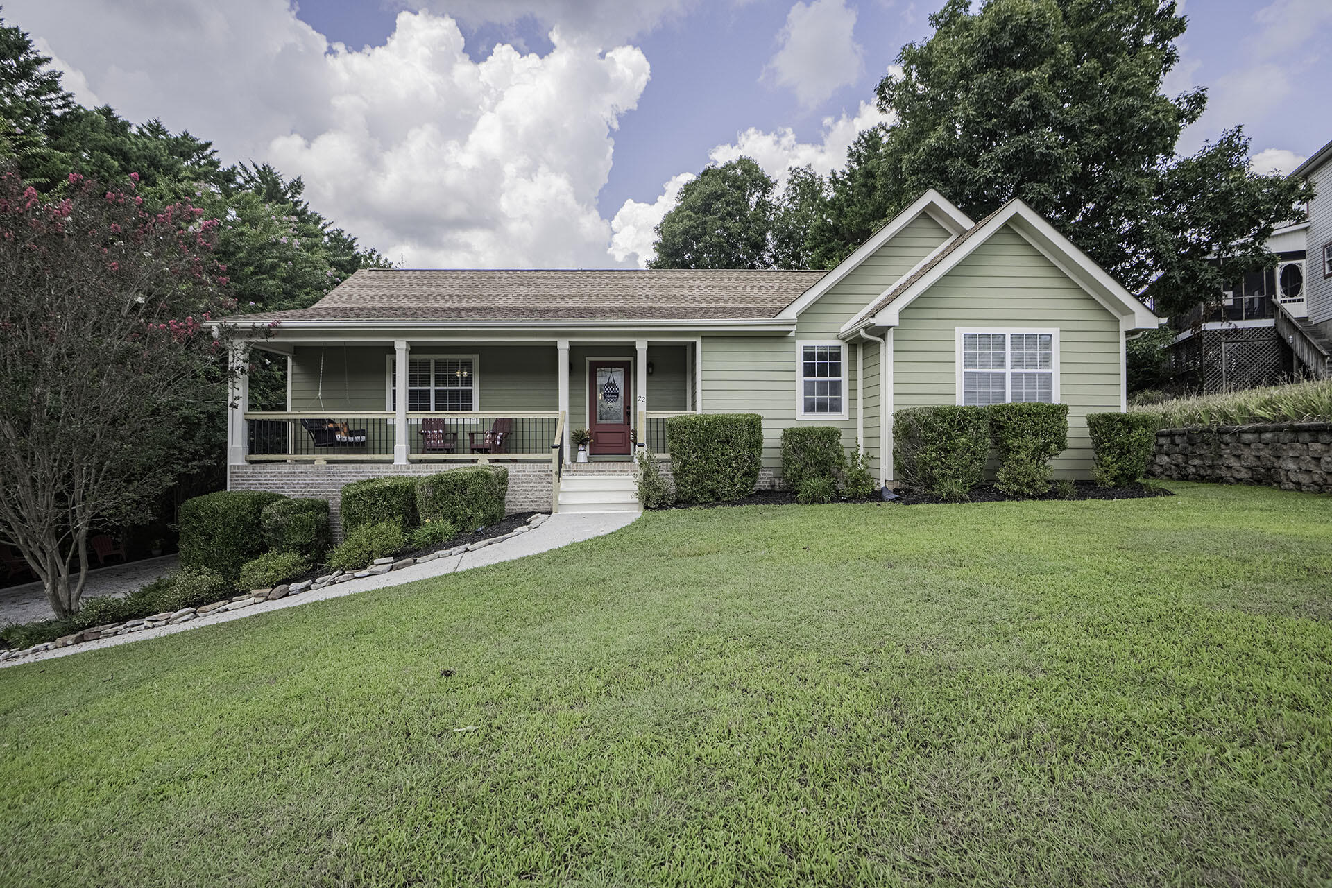 22 West Sims Ringgold, GA 30736 - Photo 1 of 16 Front house view