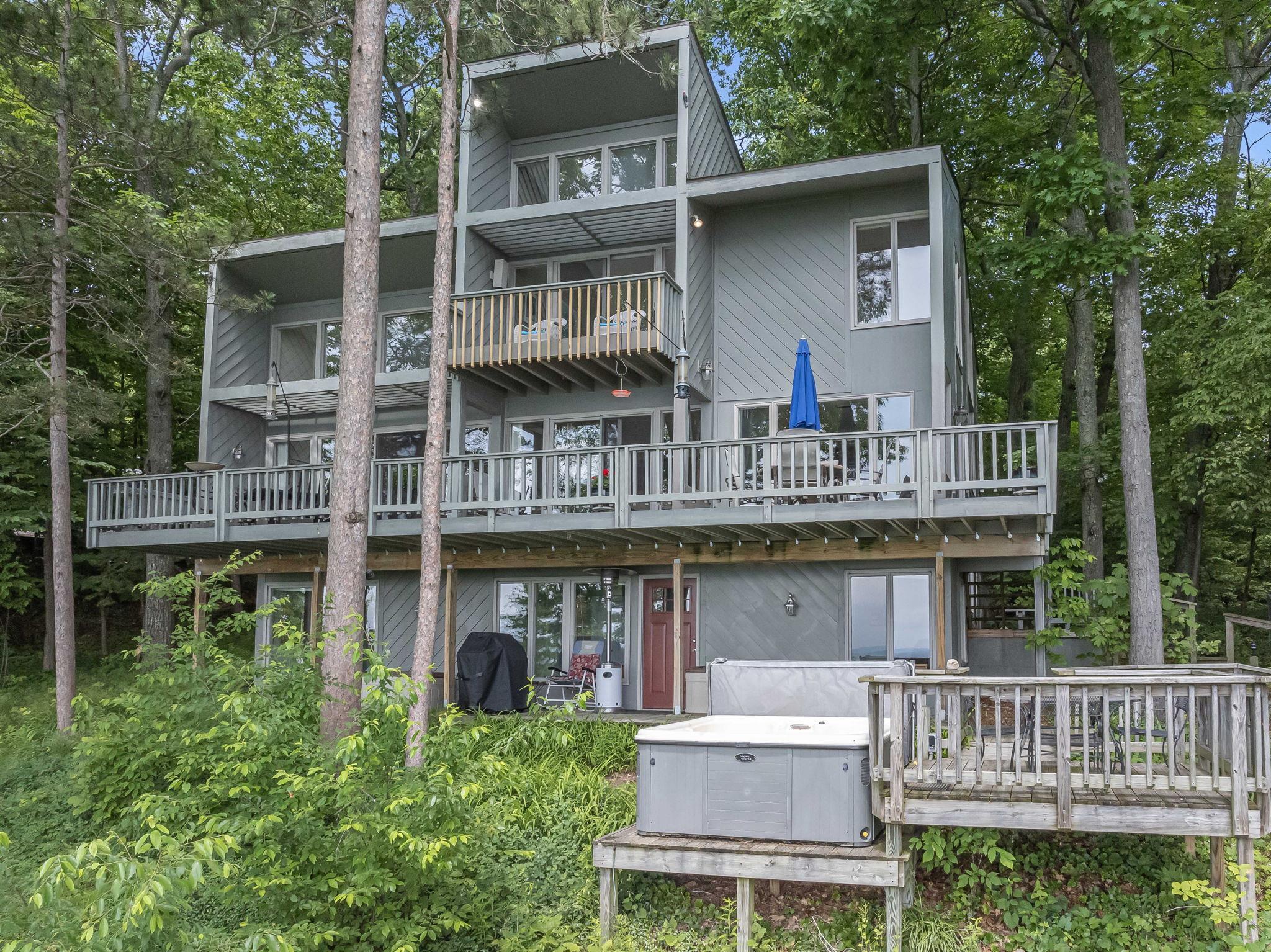 3058 Ishpeming Trail Traverse City, MI 49686 - Photo 6 of 57