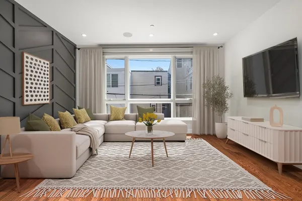 $1,749,000 | 7 Kemble Place, Boston, MA 02127