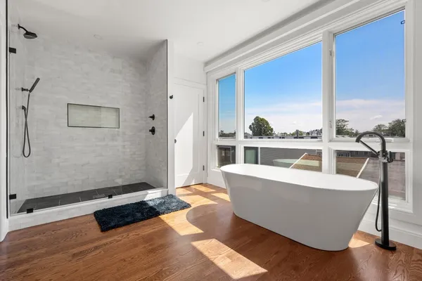 $1,749,000 | 7 Kemble Place, Boston, MA 02127