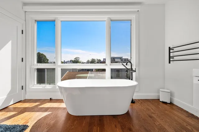 $1,785,000 | 7 Kemble Place, Boston, MA 02127