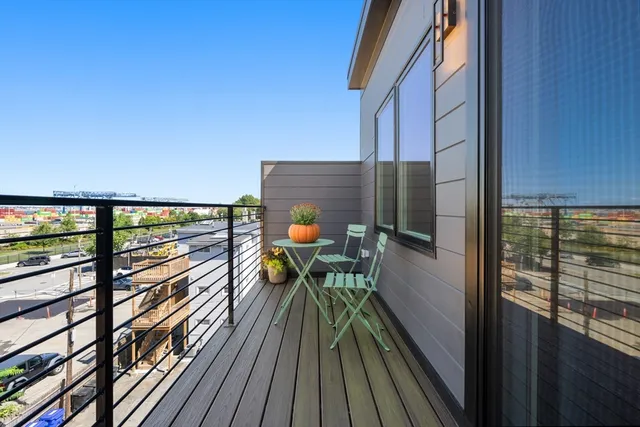 $1,785,000 | 7 Kemble Place, Boston, MA 02127