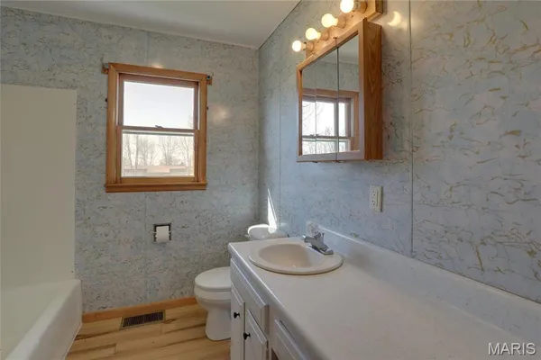 $249,000 | 1106 West Main Street, Kahoka, MO 63445