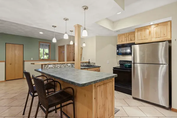 $609,000 | 7801 North Robert Drive, Evansville, WI 53536