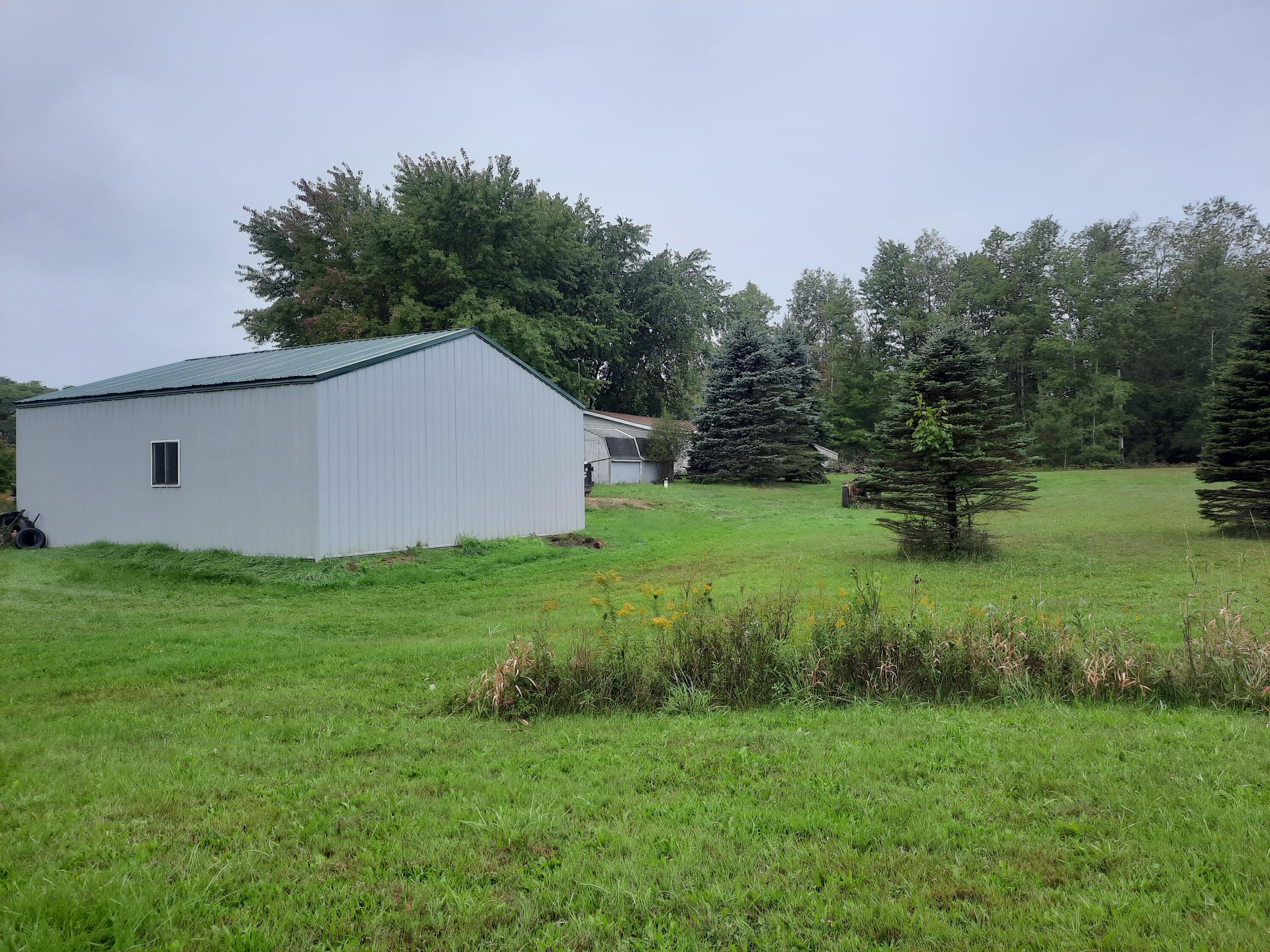 6053 South Lakola Road Reed City, MI 49677 - Photo 35 of 55 20220925_143653