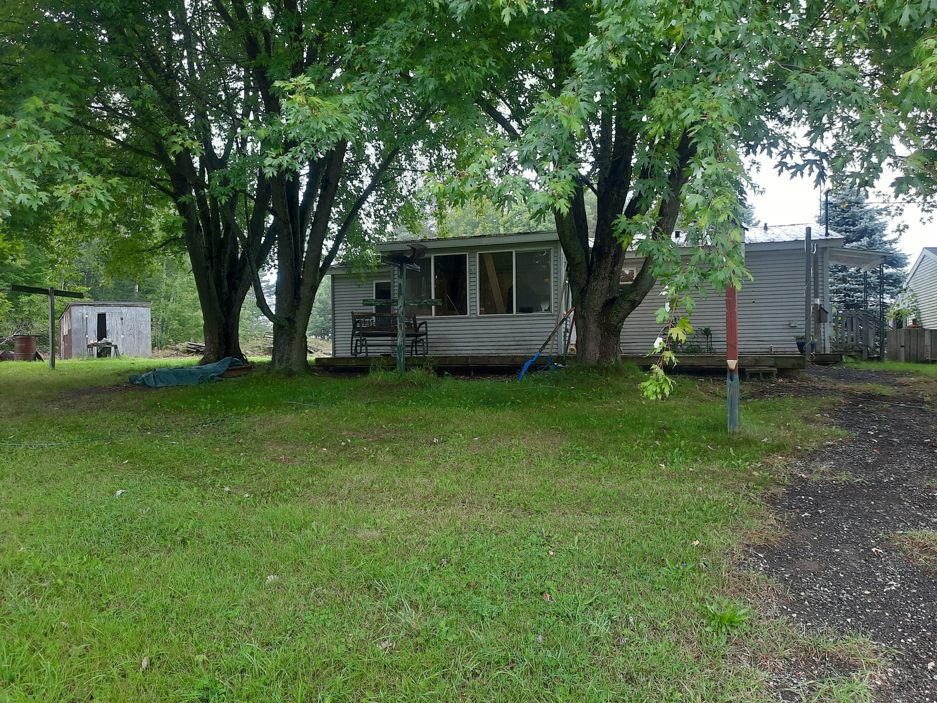 6053 South Lakola Road Reed City, MI 49677 - Photo 8 of 55 20220925_142210