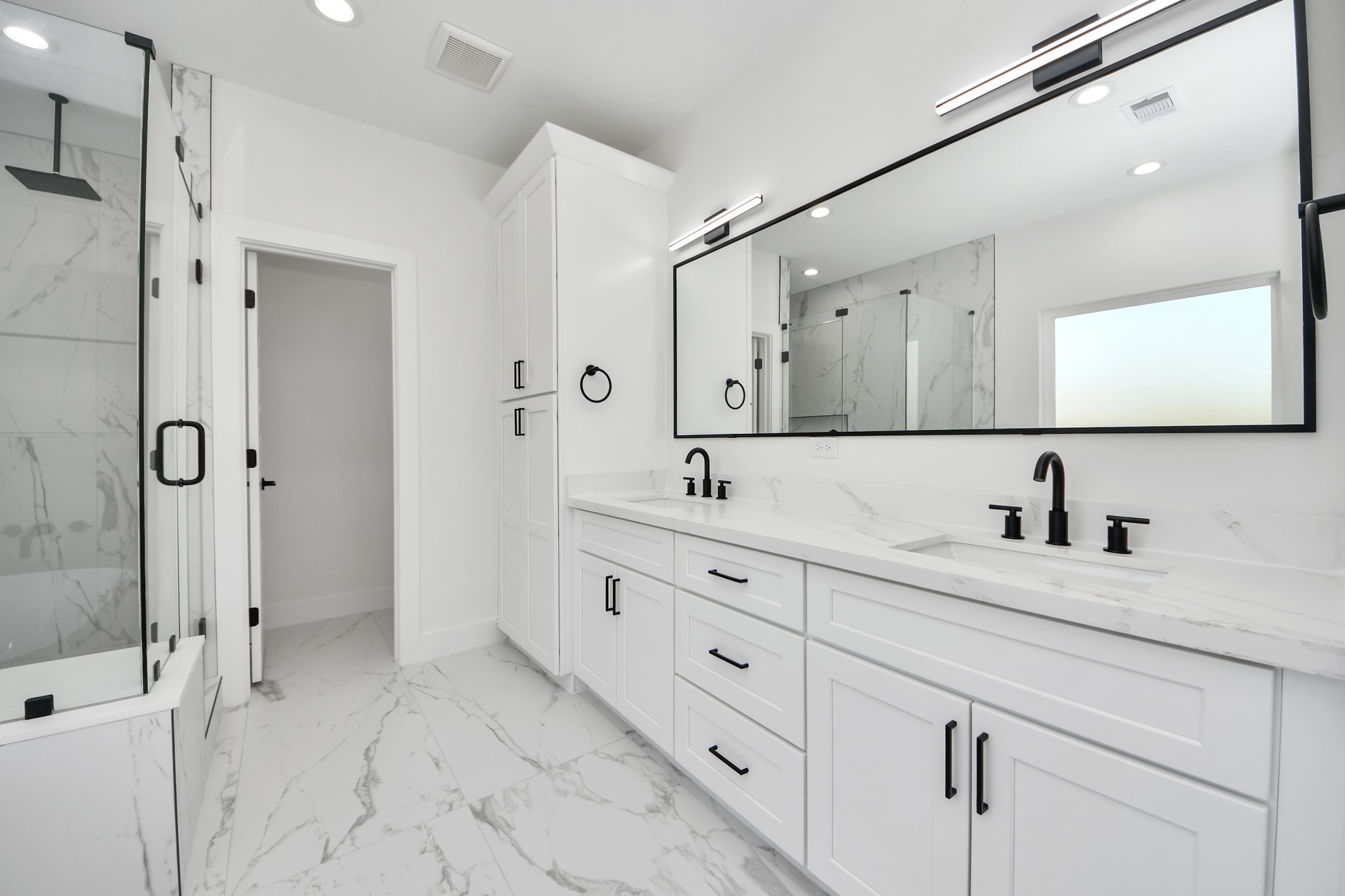 7012 St Augustine Street Houston, TX 77021 - Photo 21 of 45 a bathroom with a granite countertop sink mirror and double