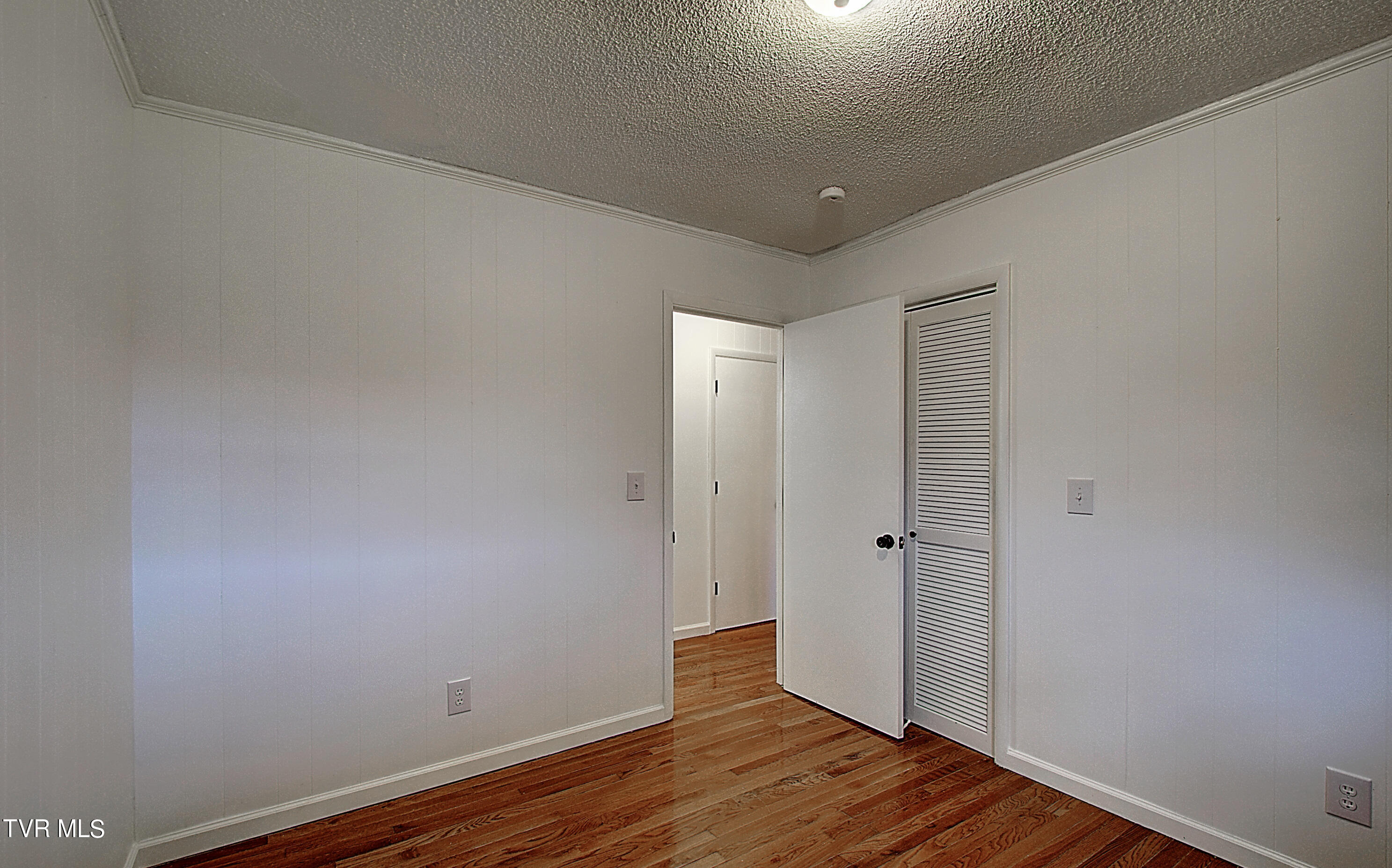2420 Marbleton Road Unicoi, TN 37692 - Photo 24 of 37 DSC_0328And8more