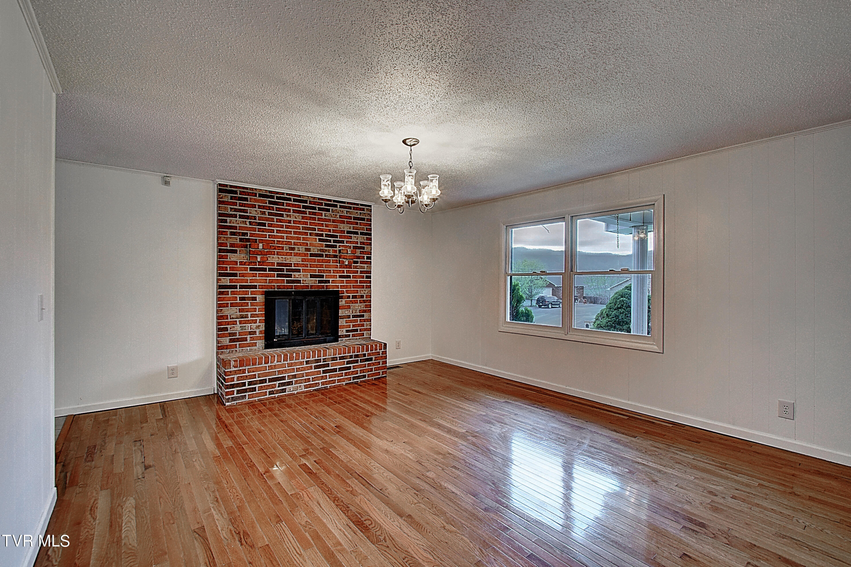 2420 Marbleton Road Unicoi, TN 37692 - Photo 8 of 37 DSC_0019And8more
