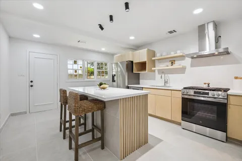 $599,000 | 3726 Las Palmas Street, Houston, TX 77027