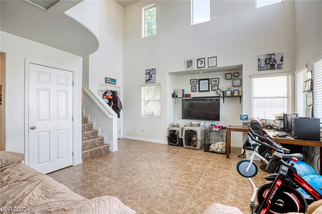 9069 Spoonbill Ridge Place Las Vegas, NV 89143 - Photo 3 of 27