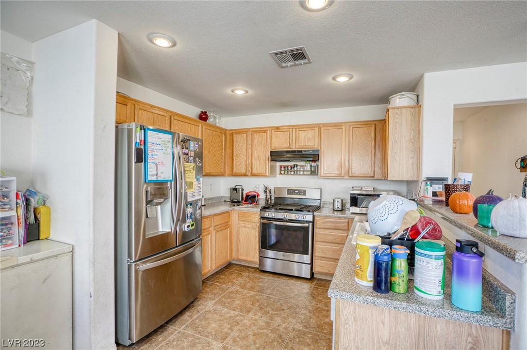 9069 Spoonbill Ridge Place Las Vegas, NV 89143 - Photo 7 of 27