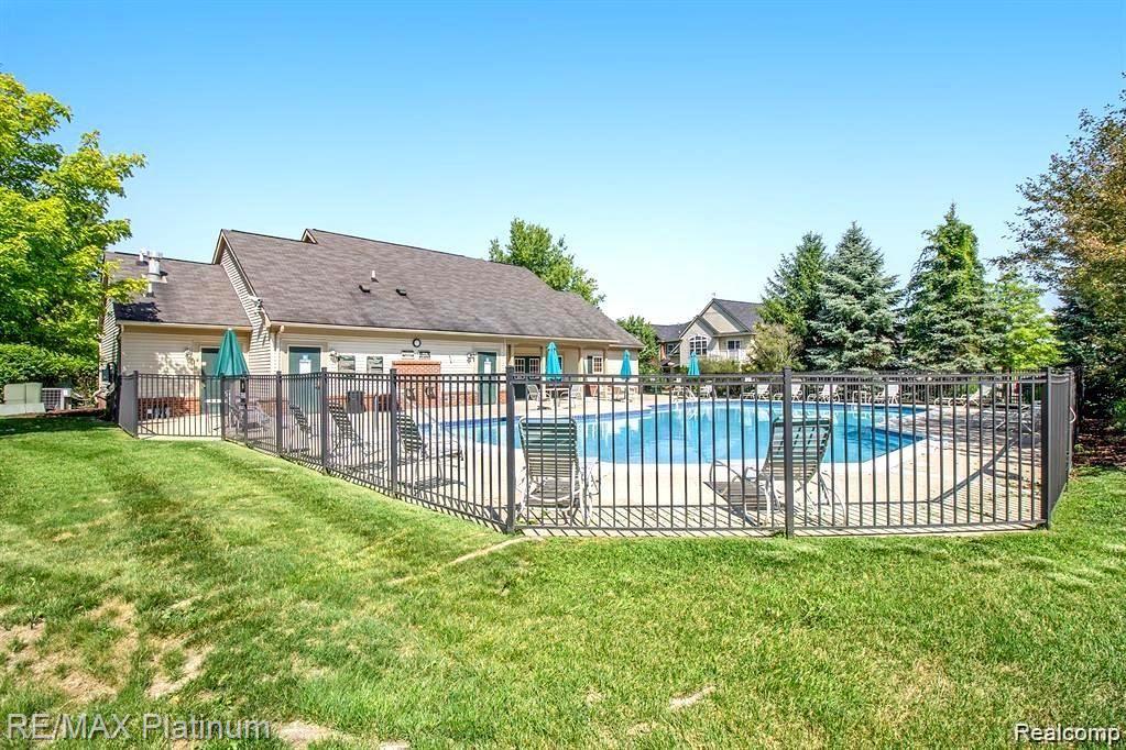 4199 Hampton Ridge Boulevard Howell, MI 48843 - Photo 40 of 42