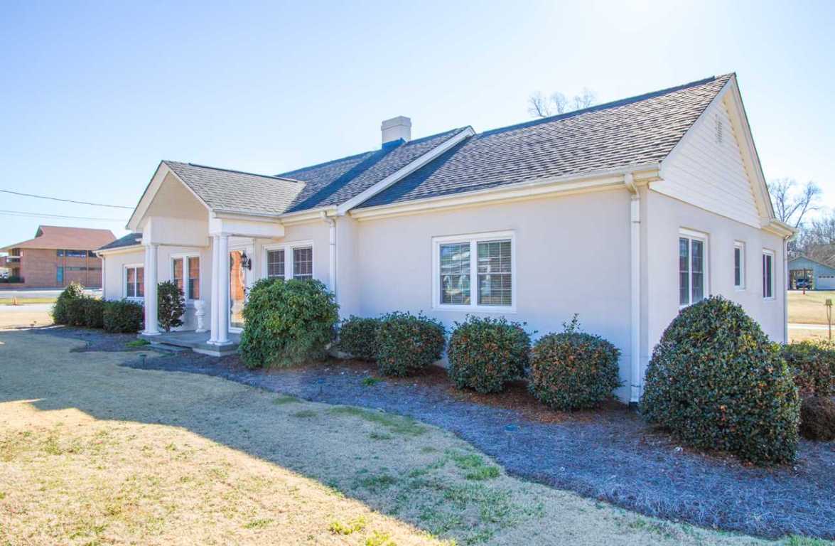 103 West Greer Street Honea Path, SC 29654 - Photo 2 of 25 Gallery Image 2