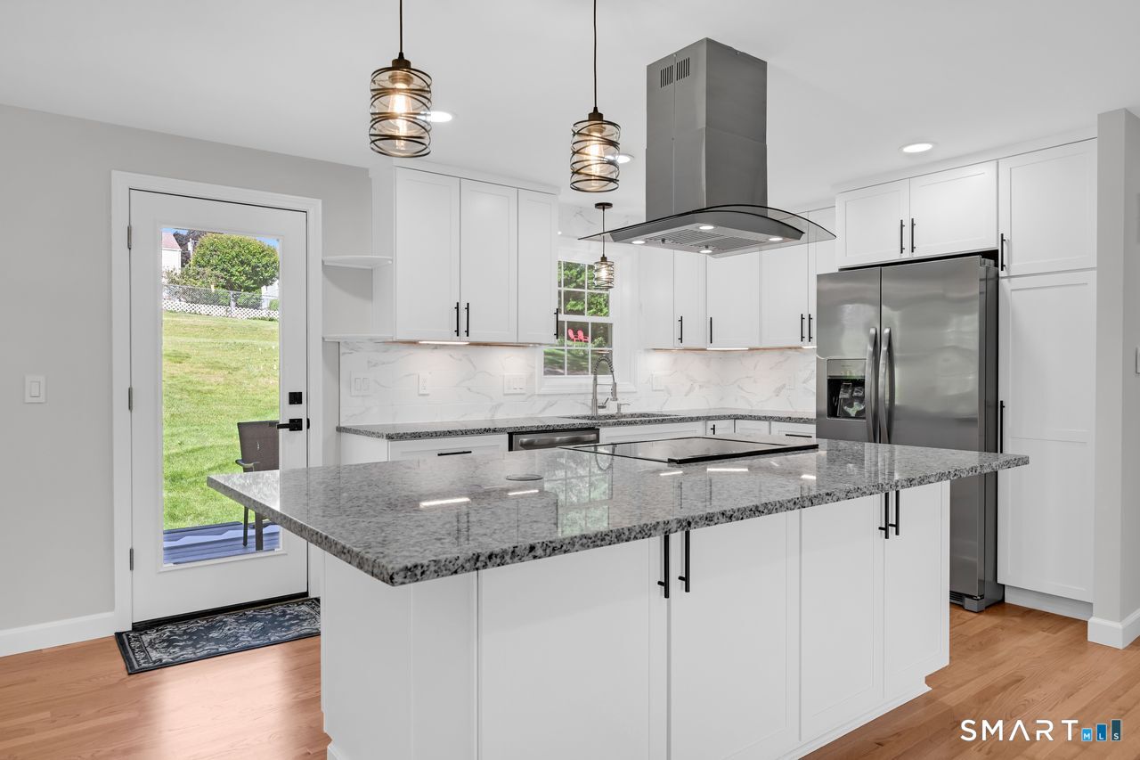 129 Midwell Road Wethersfield, CT 06109 - Photo 4 of 28 You will fall in love with this stunning kitchen!