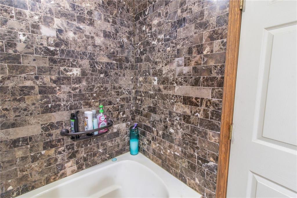 305 Southwest 600th Road Warrensburg, MO 64093 - Photo 25 of 41