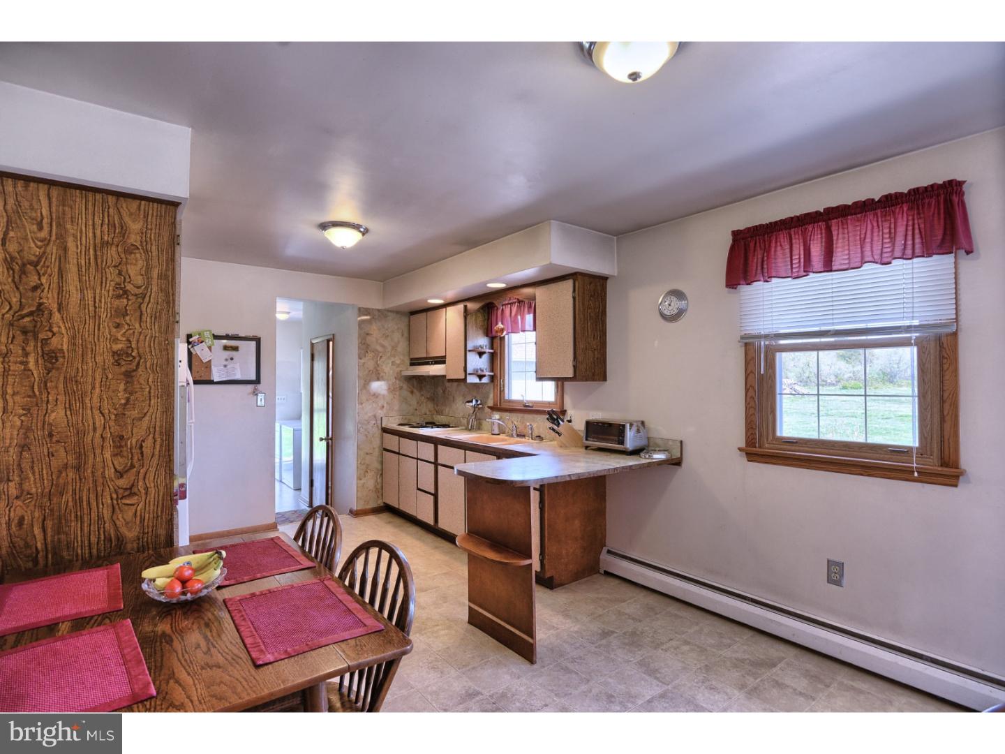 20 Heffner Road Royersford, PA 19468 - Photo 8 of 25 Kitchen