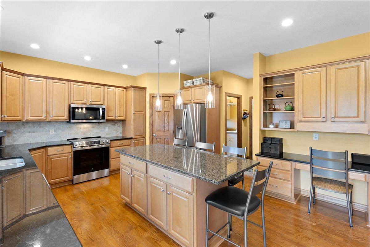 5236 Southern Ridge Lane Southwest Rochester, MN 55902 - Photo 7 of 44