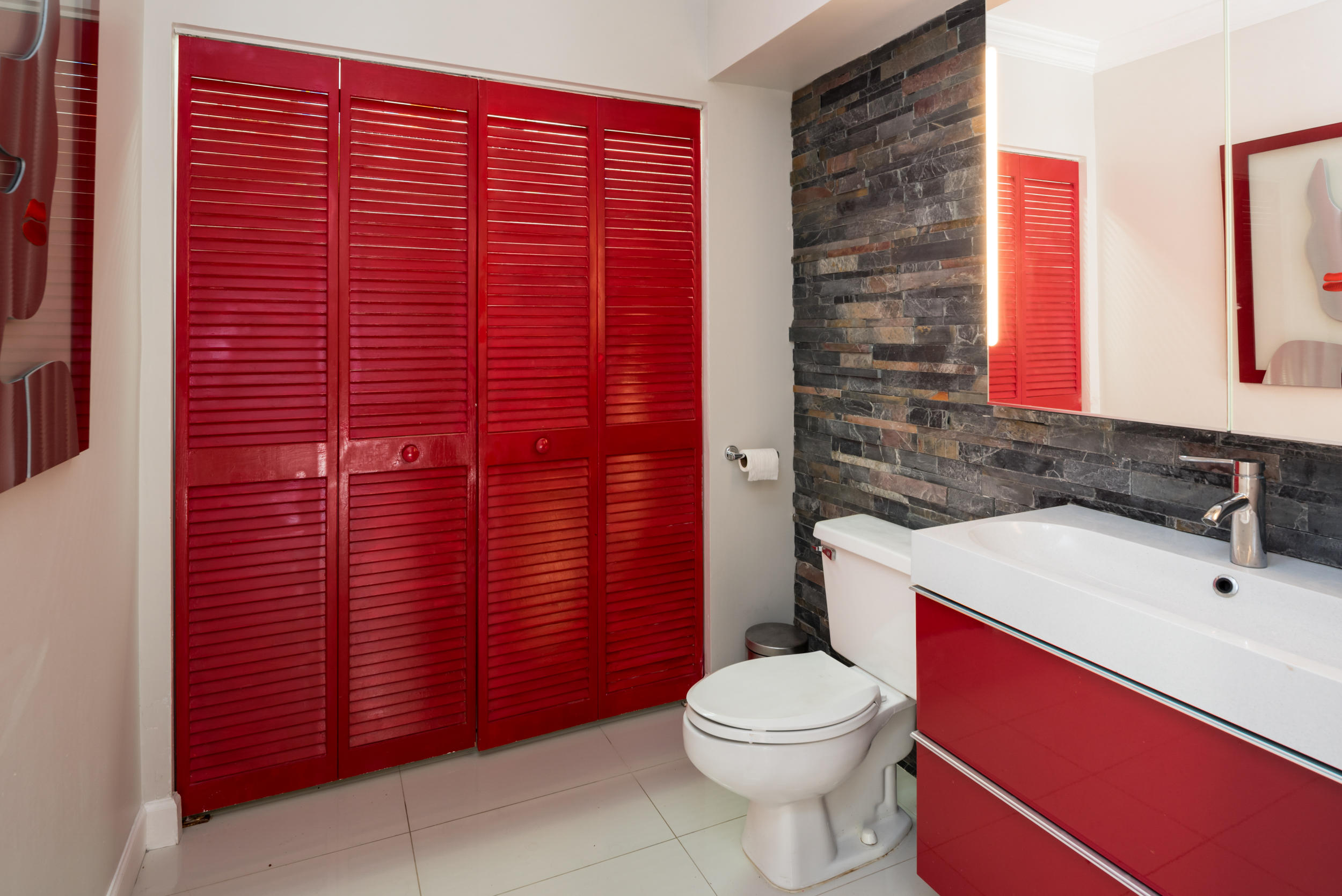 23158 Island View, Unit 5 Boca Raton, FL 33433 - Photo 11 of 28 012_Powder Room