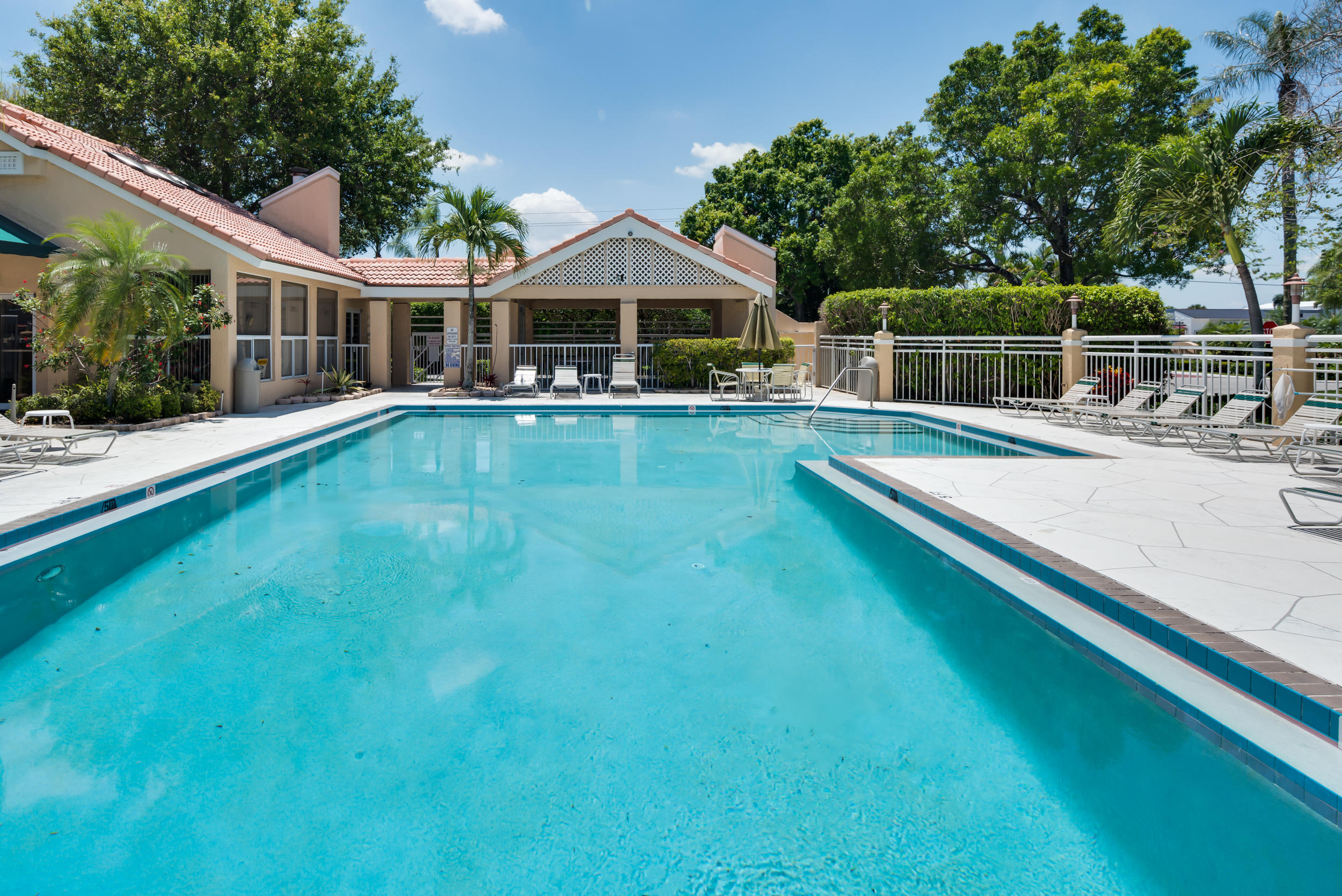 23158 Island View, Unit 5 Boca Raton, FL 33433 - Photo 25 of 28 027_Pool Club