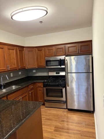 625 Deerfield Road, Unit 321 Deerfield, IL 60015 - Photo 5 of 8