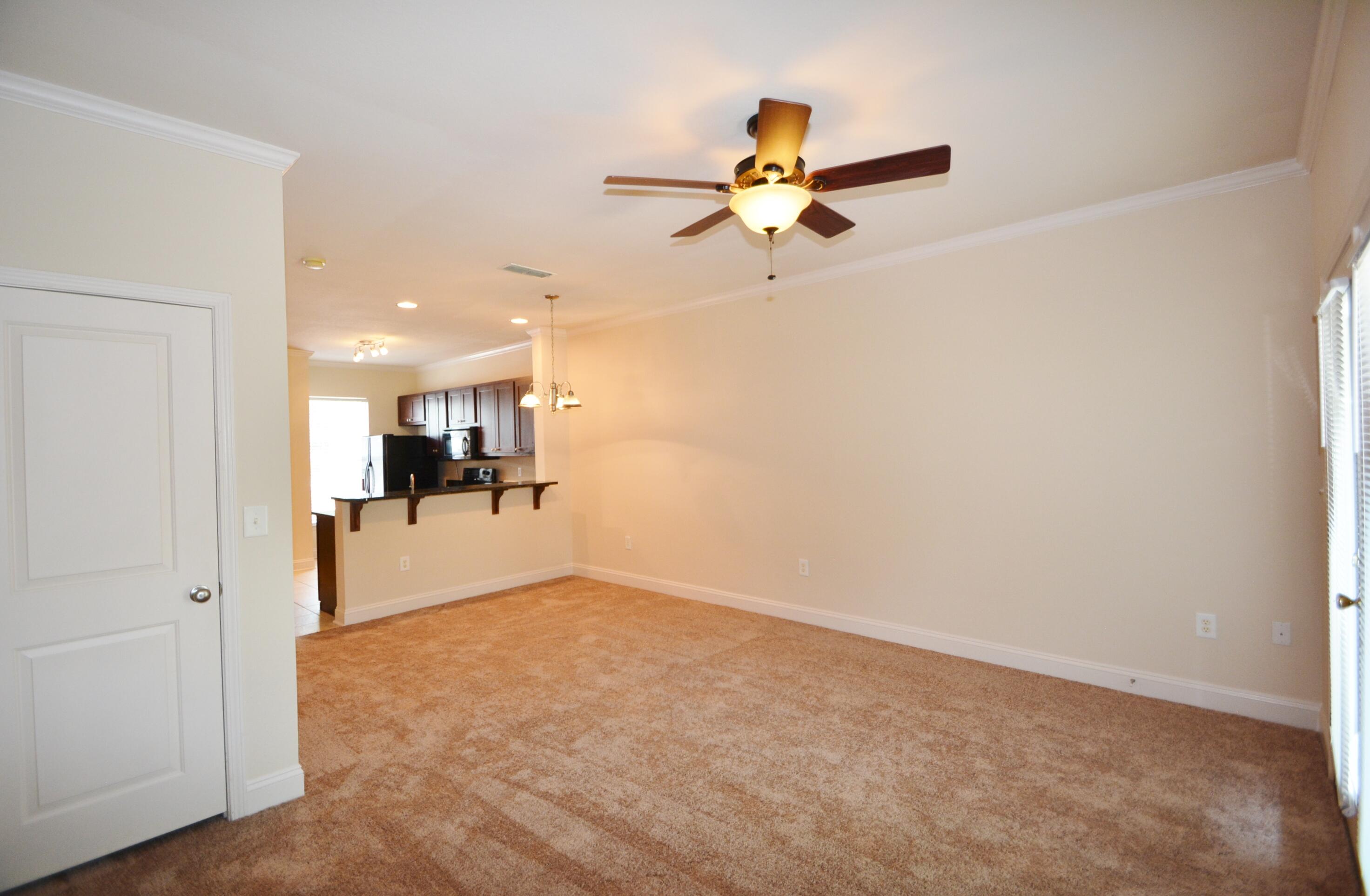 27 South Sand Palm Road Freeport, FL 32439 - Photo 6 of 23