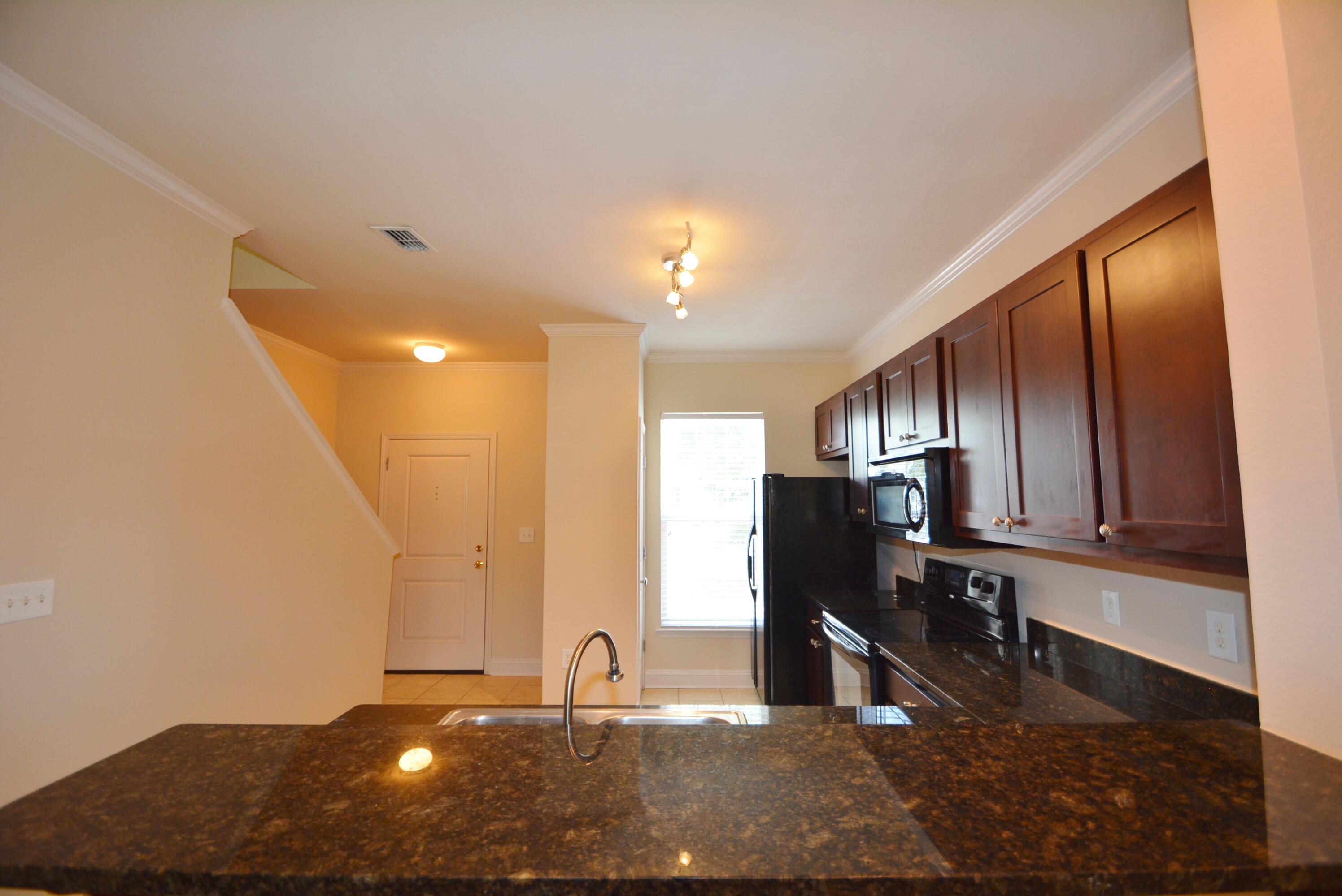 27 South Sand Palm Road Freeport, FL 32439 - Photo 8 of 23