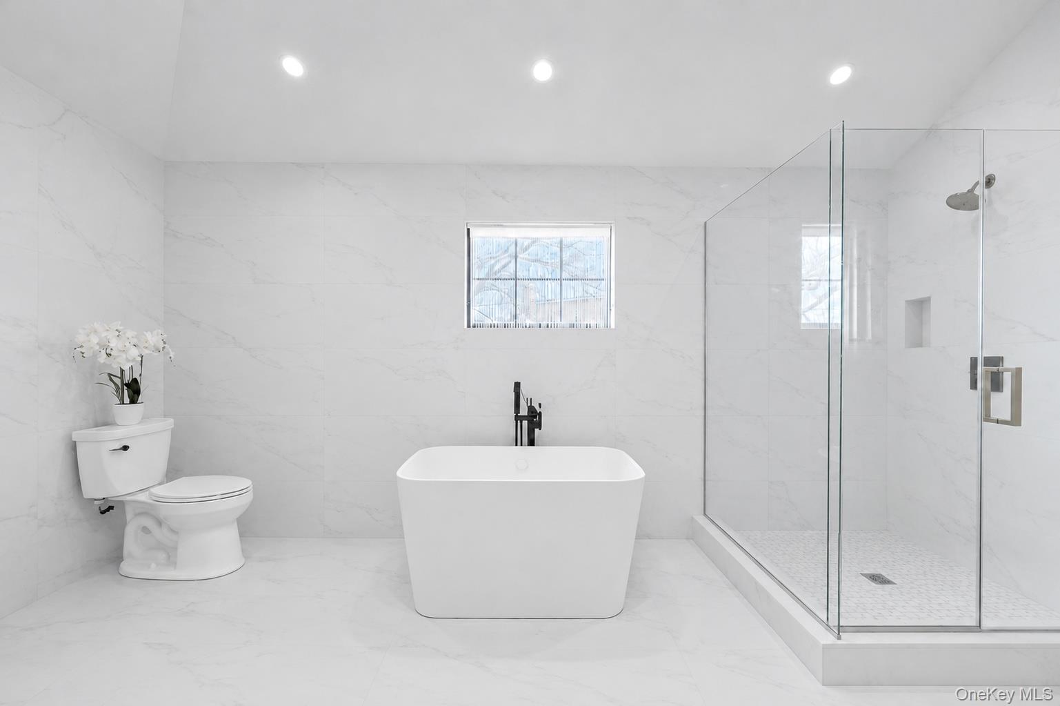 48 Brook Road Valley Stream, NY 11581 - Photo 11 of 15 Gallery Image 11