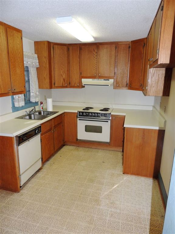 516 East Main Street Pendleton, SC 29670 - Photo 5 of 12