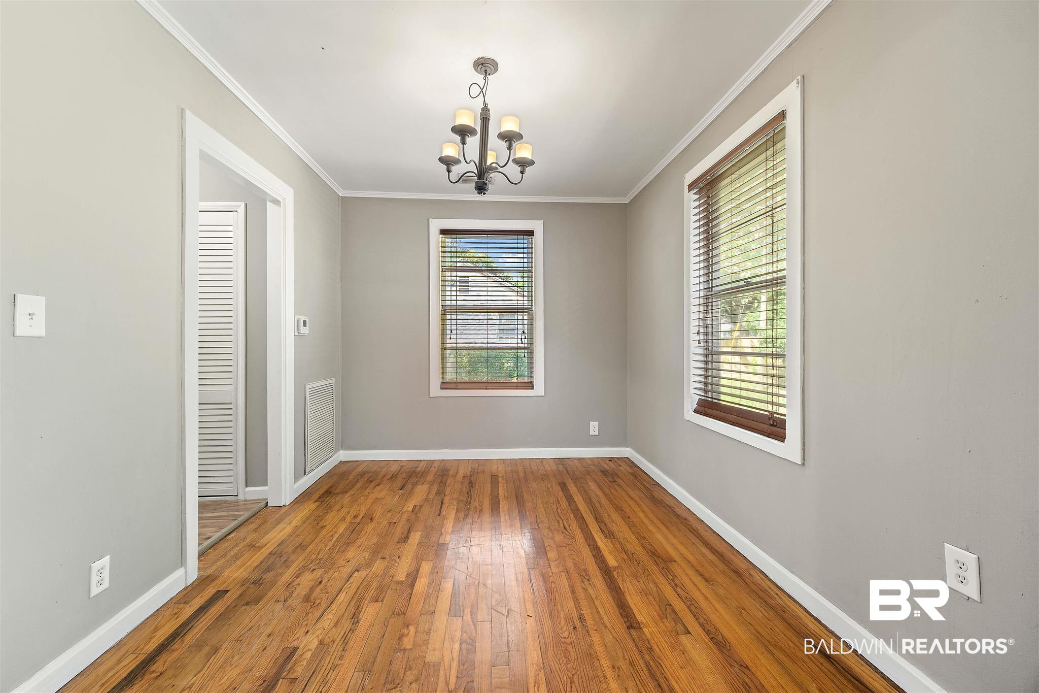 303 1st Street Mobile, AL 36611 - Photo 7 of 24