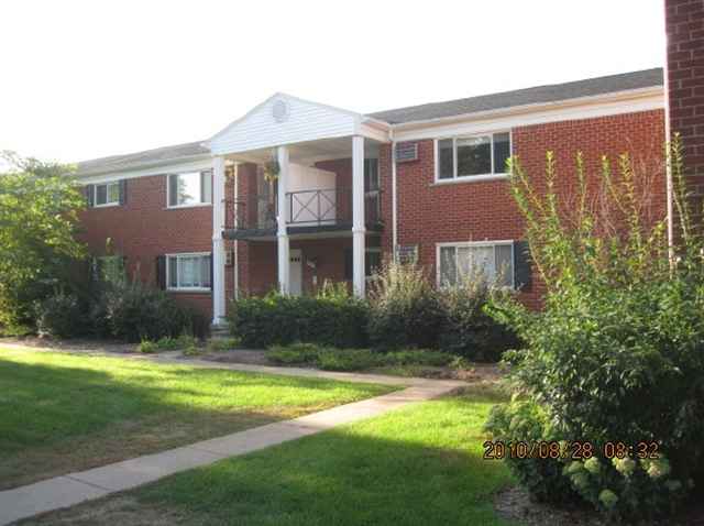 1097 Tienken Court, Unit 202 Rochester, MI 48306 - Photo 1 of 11 31035406.JPG