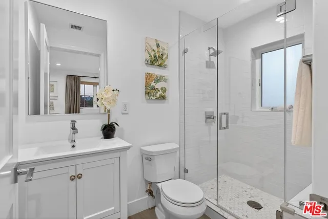 $11,995 | 9036 West 24th Street, Los Angeles, CA 90034