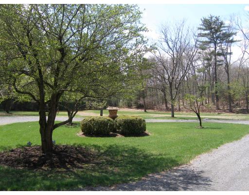 84 Peakham Road Sudbury, MA 01776 - Photo 3 of 4 Gallery Image 3