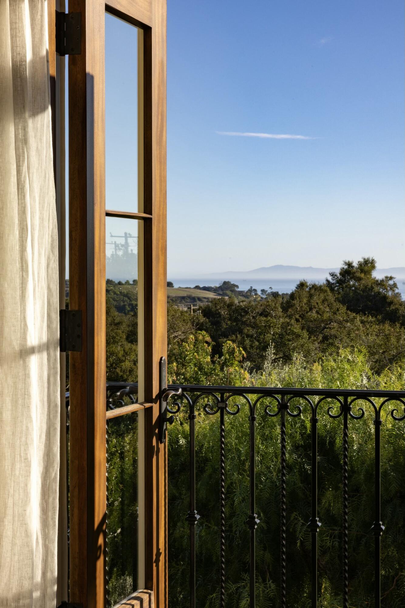 799 Lilac Drive Montecito, CA 93108 - Photo 19 of 33 19