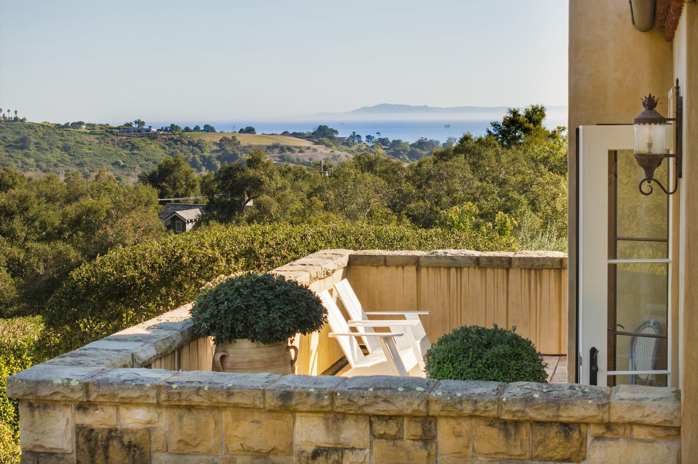 799 Lilac Drive Montecito, CA 93108 - Photo 4 of 33 4