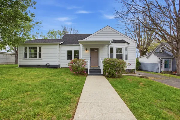 $329,900 | 114 5th Avenue, Columbia, TN 38401
