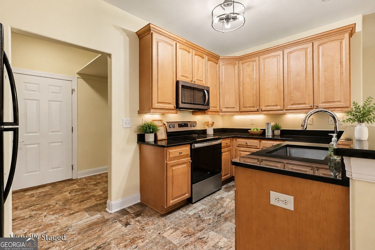 303 Commonwealth Circle Newnan, GA 30263 - Photo 15 of 35