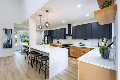$720,000 | 9111 Hazelhurst Drive, Austin, TX 78729