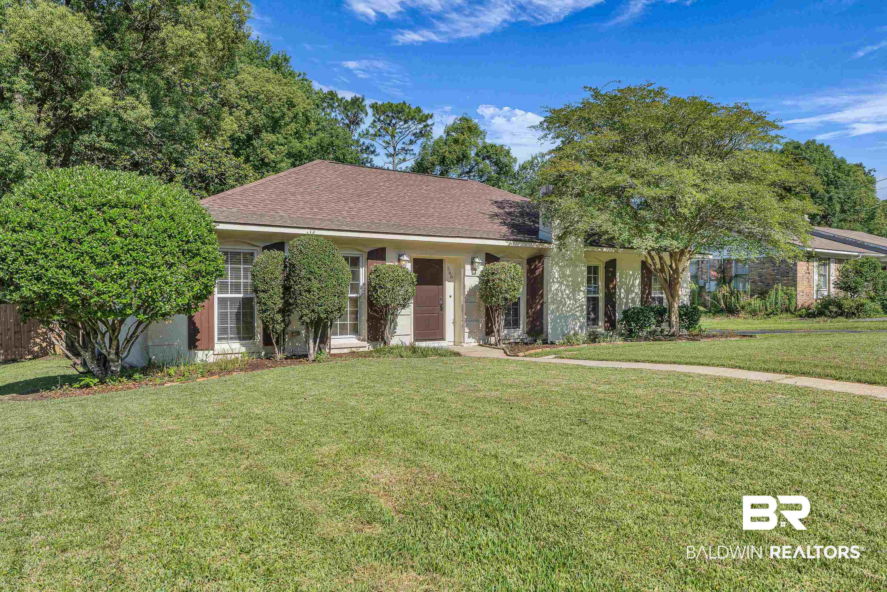 566 Stuart Street Daphne, AL 36526 - Photo 2 of 34