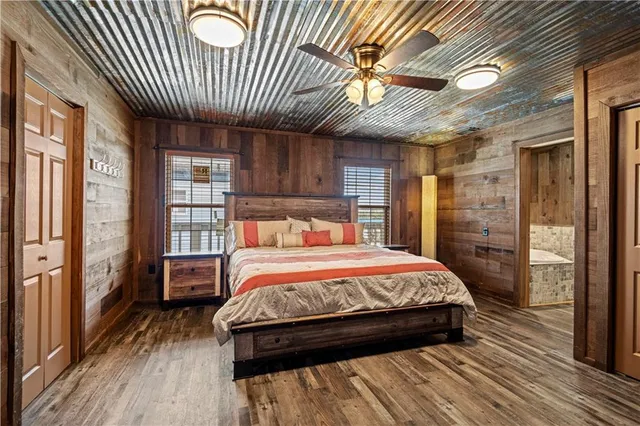 $695,000 | 7323 Breakwater Drive, Chauvin, LA 70344