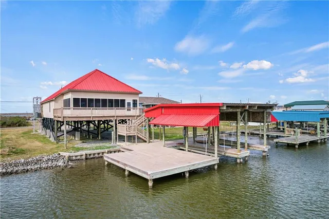 $695,000 | 7323 Breakwater Drive, Chauvin, LA 70344
