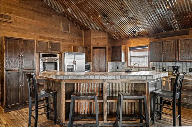 $695,000 | 7323 Breakwater Drive, Chauvin, LA 70344