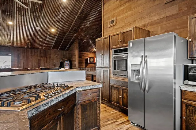 $695,000 | 7323 Breakwater Drive, Chauvin, LA 70344