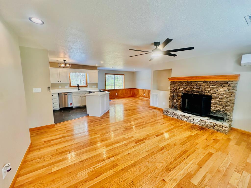 2960 Trackrock Church Road Blairsville, GA 30512 - Photo 2 of 52