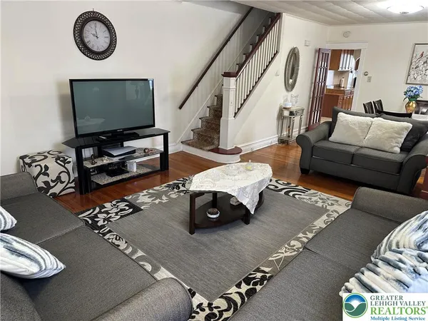$295,900 | 1566 Washington Avenue, Northampton, PA 18067