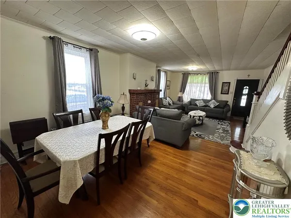 $295,900 | 1566 Washington Avenue, Northampton, PA 18067