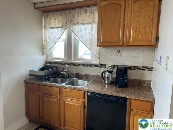 $295,900 | 1566 Washington Avenue, Northampton, PA 18067