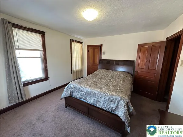 $295,900 | 1566 Washington Avenue, Northampton, PA 18067